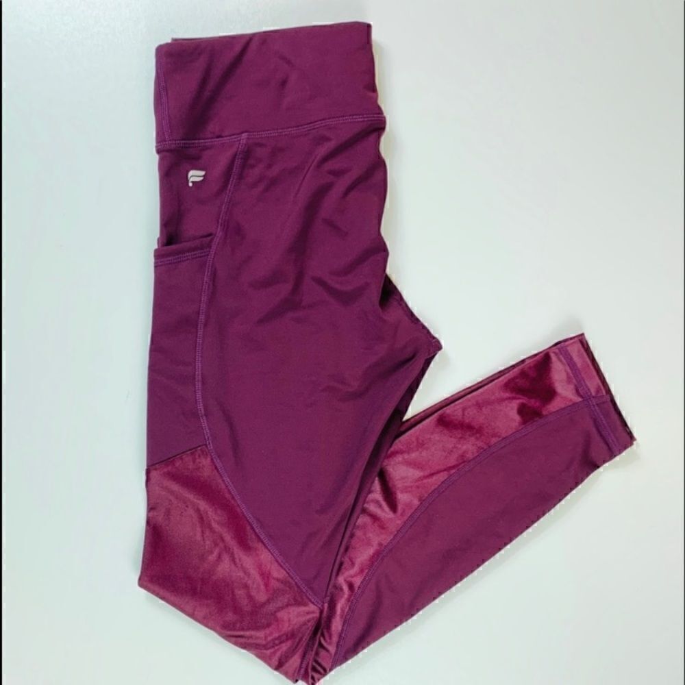 Fabletics Salar Statement PowerLite 7/8 - Picture 5 of 13